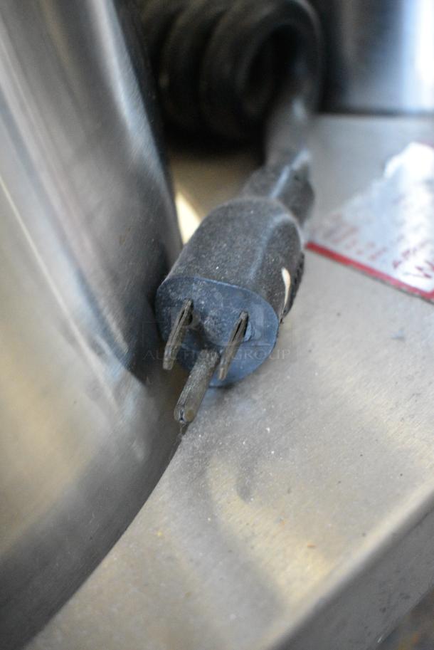 AMF Wyott Stainless Steel Commercial 2 Well Plate Dispenser on Commercial Casters. 120 Volts, 1 Phase. Tested and Working! - Image 4 of 5