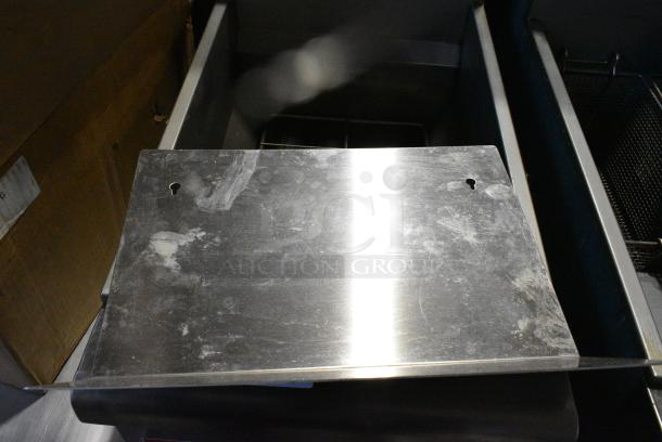 Imperial FM-90/NG Stainless Steel Commercial Floor Style Natural Gas Powered Deep Fat Fryer w/ 2 Metal Fry Baskets on Commercial Casters. 90,000 BTU. - Image 3 of 9