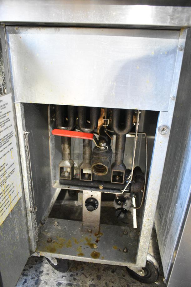 Imperial FM-90/NG Stainless Steel Commercial Floor Style Natural Gas Powered Deep Fat Fryer w/ 2 Metal Fry Baskets on Commercial Casters. 90,000 BTU. - Image 8 of 9