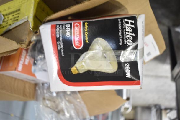 2 BRAND NEW SCRATCH AND DENT! Items Including Hatco DL-725-RTN Warming Light and Hatco DL-775-RL Warming Light. Comes w/ Bulbs.  2 Times Your Bid! - Image 4 of 7