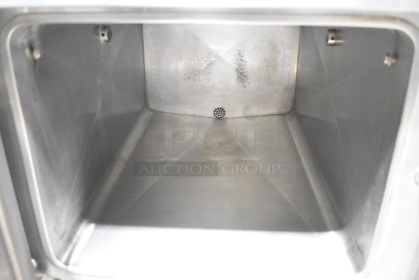 Vulcan VSXS Stainless Steel Commercial Electric Powered Single Deck Steam Cabinet. 208 Volts. - Image 6 of 9