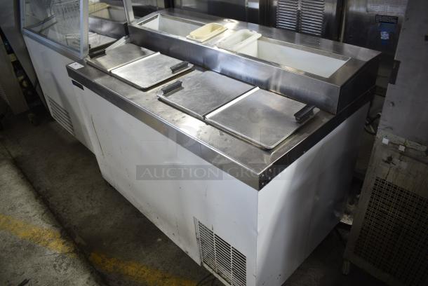 Master Bilt FLR-60 Chest Freezer w/ Topping Rail on Commercial Casters. 115/208-230 Volts, 1 Phase. - Image 3 of 11