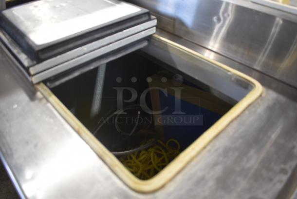 Master Bilt FLR-60 Chest Freezer w/ Topping Rail on Commercial Casters. 115/208-230 Volts, 1 Phase. - Image 7 of 11