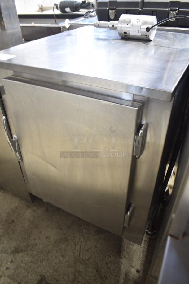 Leader LB27 Stainless Steel Commercial Undercounter Single Door Cooler. 115 Volts, 1 Phase. Tested and Powers On But Does Not Get Cold - Image 3 of 7