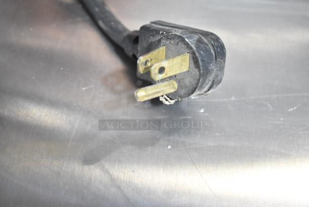 True TUC--27-LP Stainless Steel Commercial Undercounter Single Door Cooler on Commercial Casters. 115 Volts, 1 Phase. Tested and Working! - Image 8 of 8