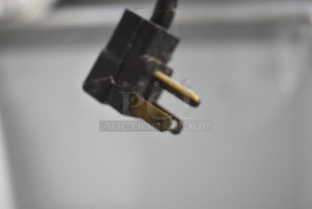 Master-Bilt DD-26 Metal Commercial Ice Cream Dipping Cabinet on Commercial Casters. 115/208-230 Volts, 1 Phase. Tested and Powers On But Does Not Get Cold - Image 7 of 7