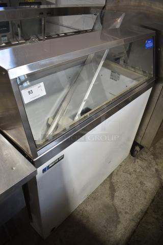Master-Bilt DD-46 Metal Commercial Ice Cream Dipping Cabinet. 115/208-230 Volts, 1 Phase. Tested and Working!
