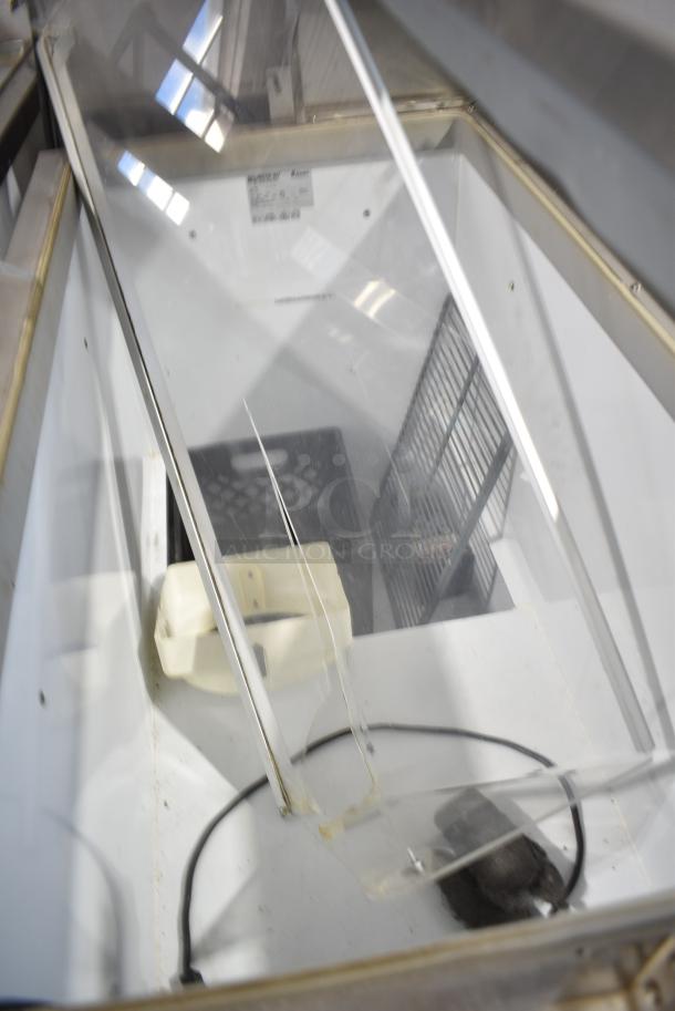 Master-Bilt DD-46 Metal Commercial Ice Cream Dipping Cabinet. 115/208-230 Volts, 1 Phase. Tested and Working! - Image 5 of 8