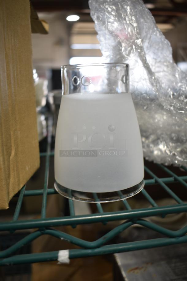 ALL ONE MONEY! Tier Lot of Various Items Including Napkin Dispenser and Poly Round Lids - Image 5 of 5