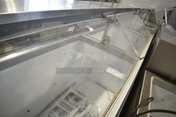 Master-Bilt DD-88 Metal Commercial Ice Cream Dipping Cabinet. 115/208-230 Volts, 1 Phase. Tested and Powers On But Does Not Get Cold - Image 4 of 8