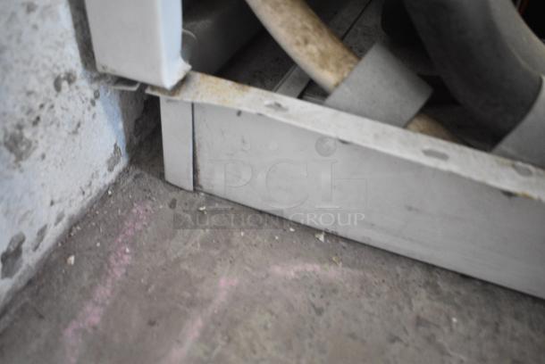 Metal Commercial Ice Cream Dipping Cabinet. Tested and Does Not Power On - Image 4 of 10