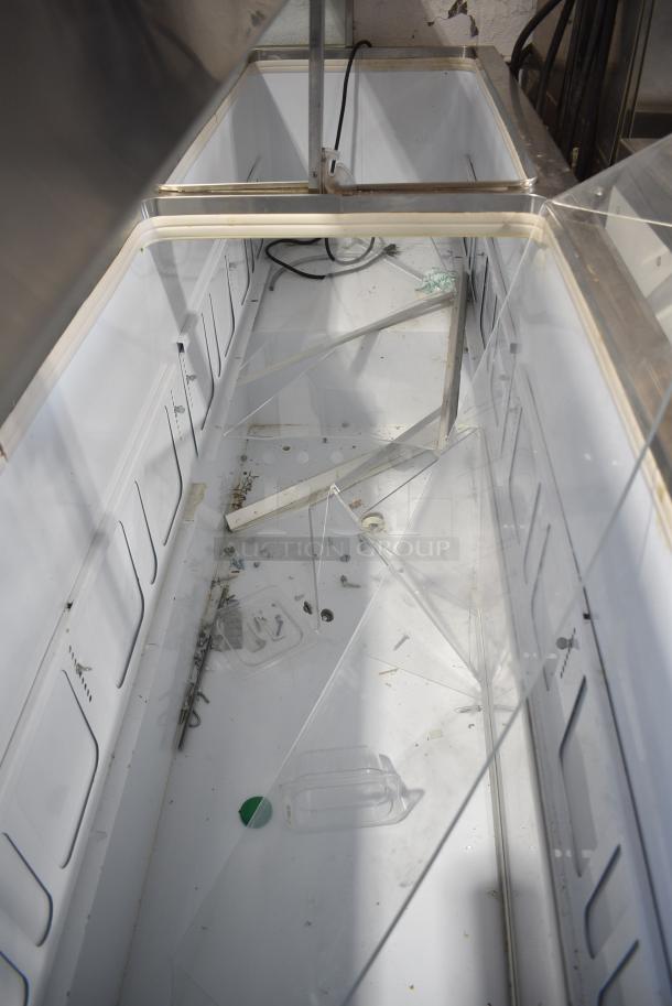 Metal Commercial Ice Cream Dipping Cabinet. Tested and Does Not Power On - Image 5 of 10