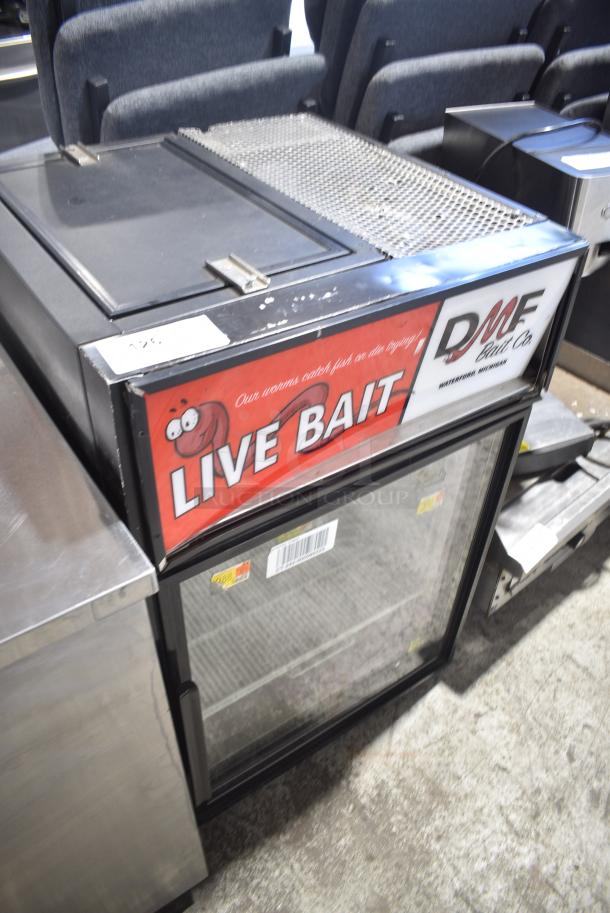 True GDM-05-LD Metal Commercial Mini Cooler Merchandiser. 115 Volts, 1 Phase. Tested and Working! - Image 2 of 8