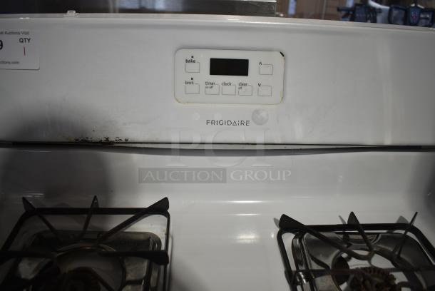 Frigidaire FFGF3015LWF Metal Natural Gas Powered 4 Burner Range w/ Oven. - Image 5 of 10