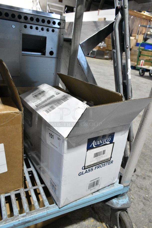 BRAND NEW SCRATCH AND DENT! Avantco Ice Countertop Mount Square Glass Froster / Chiller 194SQRCGF - Image 2 of 8
