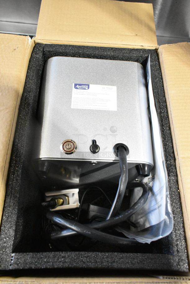 BRAND NEW SCRATCH AND DENT! Avantco Ice Countertop Mount Square Glass Froster / Chiller 194SQRCGF - Image 3 of 8