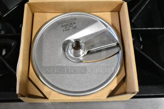 BRAND NEW SCRATCH AND DENT! Hobart 15SLICE-1/8-SS 1/8" Stainless Steel Slicing Plate 42515SLICE18