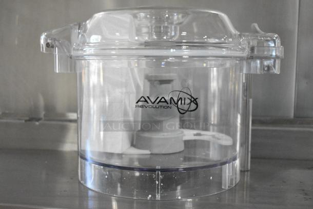 BRAND NEW SCRATCH AND DENT! AvaMix Revolution 9283BLCL34 3 Qt. Clear Plastic Bowl and Smooth "S" Blade for 1 hp Food Processors - Image 1 of 9
