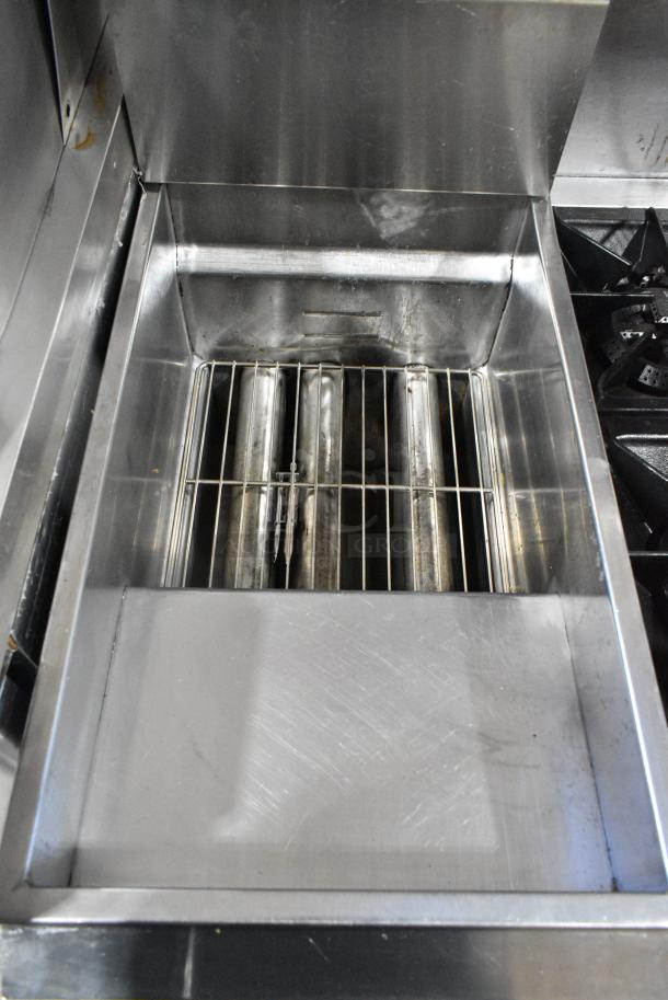 Asber Stainless Steel Commercial Floor Style Natural Gas Powered Deep Fat Fryer w/ 2 Metal Fry Baskets on Commercial Casters. - Image 5 of 7