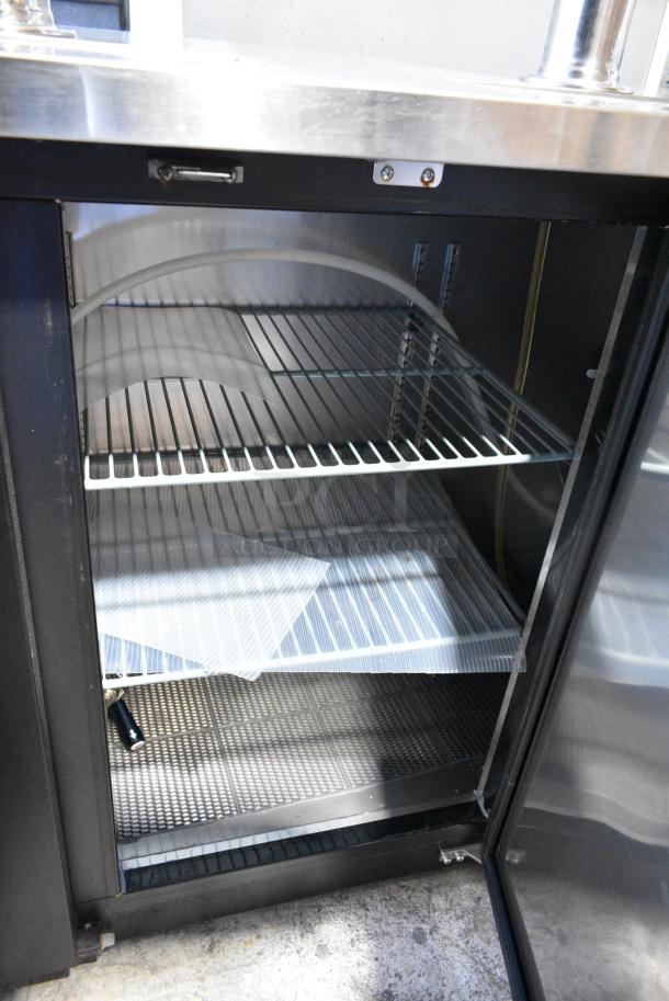 Migali C-DD72-3-HC Stainless Steel Commercial Direct Draw Kegerator w/ 2 Single Tap Towers. 115 Volts, 1 Phase. Tested and Working! - Image 8 of 12