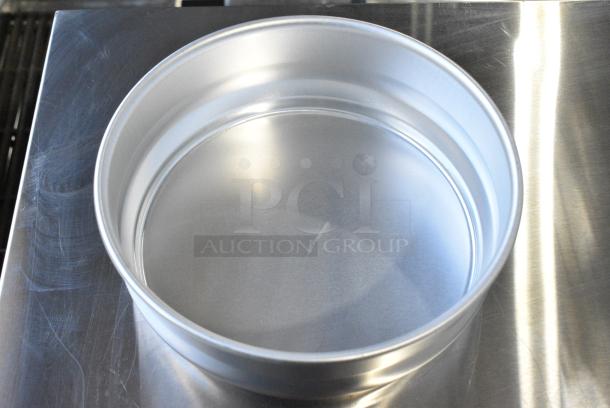 48 BRAND NEW! 176DPAN48 Metal Round Baking Pans. 48 Times Your Bid! - Image 5 of 6