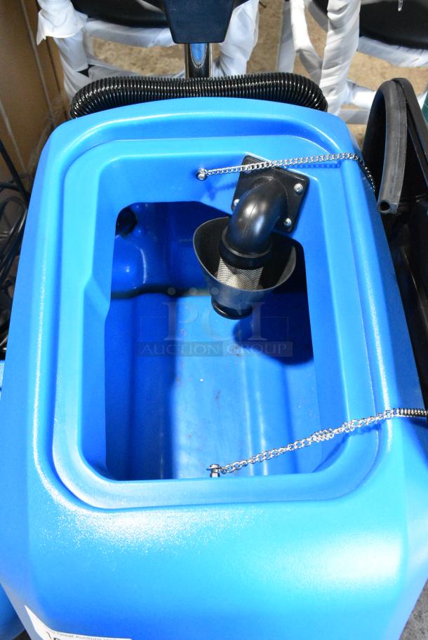 BRAND NEW SCRATCH AND DENT! Lavex WT2412PNG Floor Cleaning Machine. 100-240 Volts, 1 Phase. Tested and Working! - Image 7 of 9