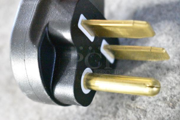 BRAND NEW SCRATCH AND DENT! Vollrath JT3BH Conveyor Toaster with 1 1/2"-3" Opening. 208 Volts, 1 Phase. - Image 10 of 13