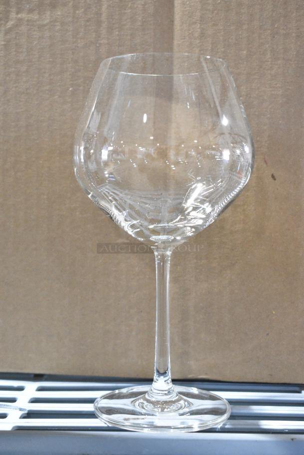 BRAND NEW SCRATCH AND DENT! Box of 10 Acopa  5539122B Elevation 21.5 oz. Burgundy Wine Glass. - Image 1 of 5
