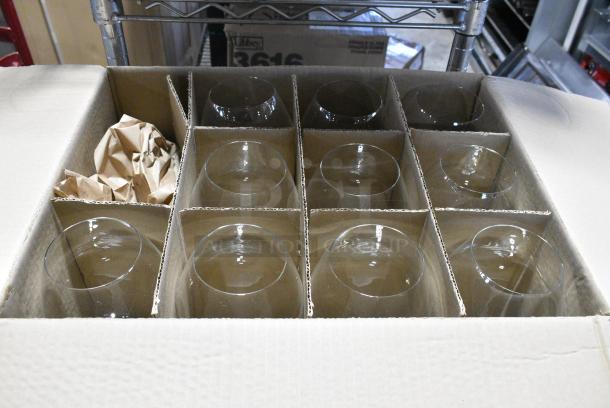 BRAND NEW SCRATCH AND DENT! Box of 10 Acopa  5539122B Elevation 21.5 oz. Burgundy Wine Glass. - Image 3 of 5