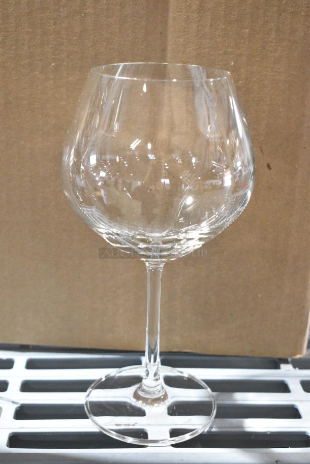 BRAND NEW SCRATCH AND DENT! Box of 10 Acopa  5539122B Elevation 21.5 oz. Burgundy Wine Glass. - Image 4 of 5