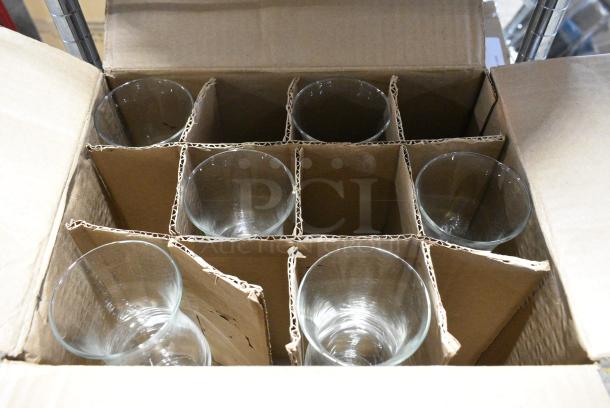 BRAND NEW SCRATCH AND DENT! Box of 8 Libbey 3616 14.5 oz. Squall Hurricane Glass - Image 3 of 6