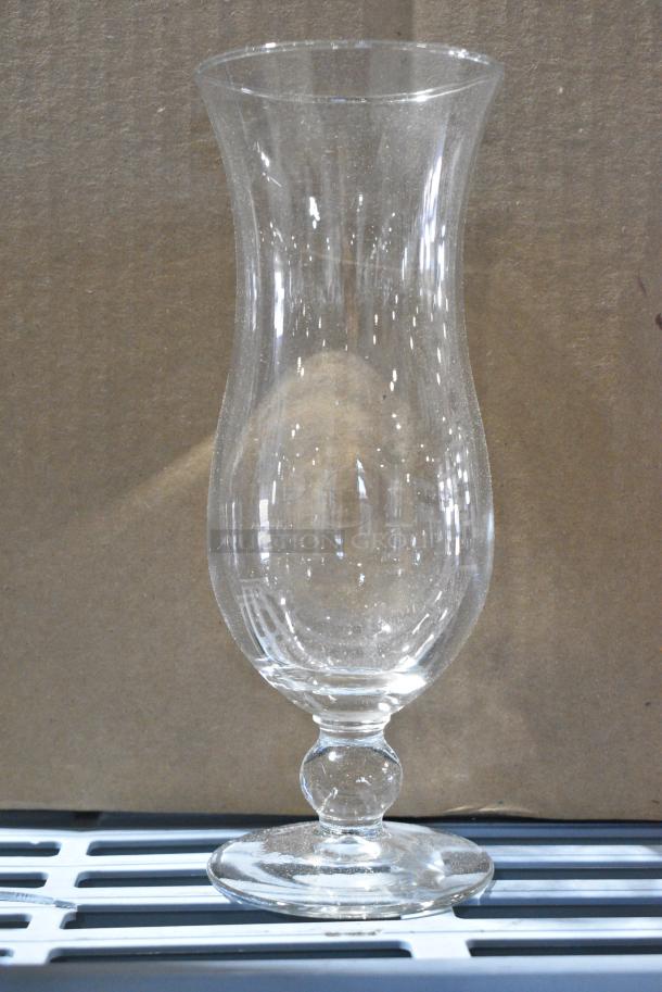 BRAND NEW SCRATCH AND DENT! Box of 8 Libbey 3616 14.5 oz. Squall Hurricane Glass - Image 4 of 6
