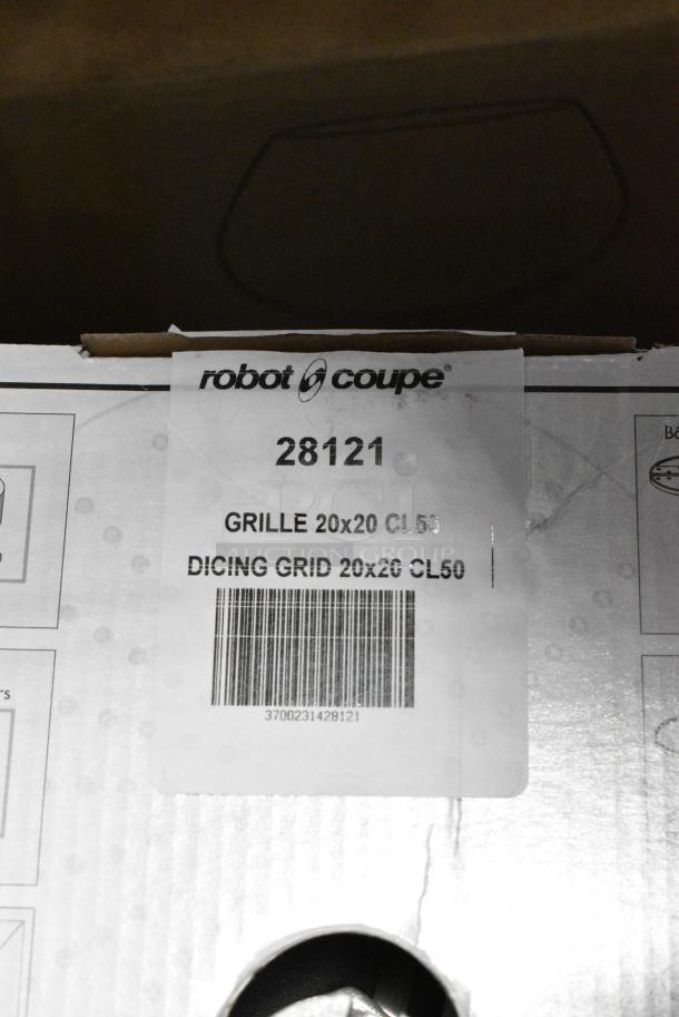 2 BRAND NEW SCRATCH AND DENT! Items Including Robot Coupe 28121 25/32" Dicing Grid and Robot Coupe 28132 25/32" Slicing Disc. 2 Times Your Bid! - Image 5 of 6