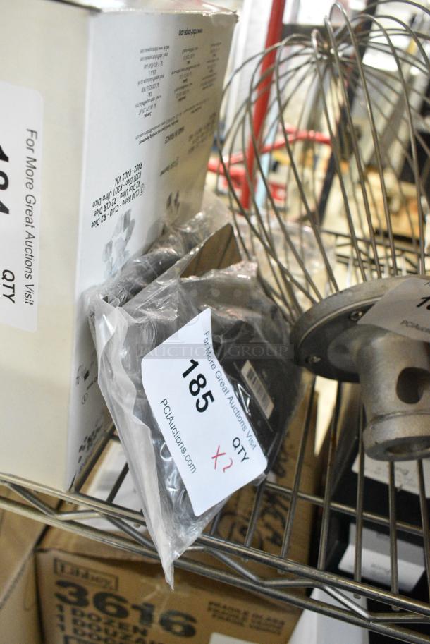 2 BRAND NEW SCRATCH AND DENT! Mercer Culinary M18290 Hell's Handle® High Heat 6" x 5" Heavy-Duty Square Edge Turner. 2 Times Your Bid! - Image 2 of 4