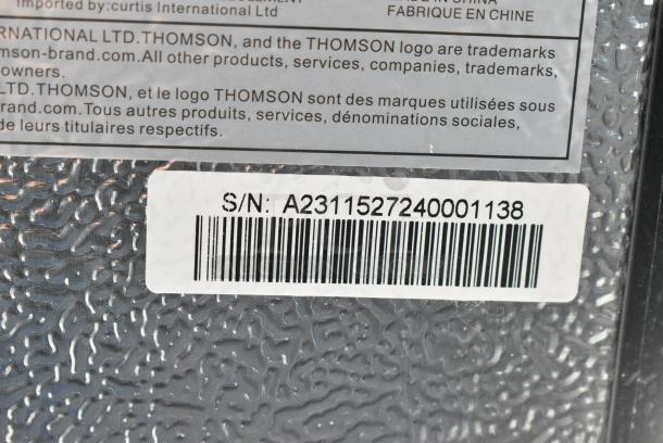 BRAND NEW SCRATCH AND DENT! Thomson TFR725 Refrigerator with Freezer and Rounded Chrome Corners. 115 Volts, 1 Phase. Tested and Working! - Image 7 of 7
