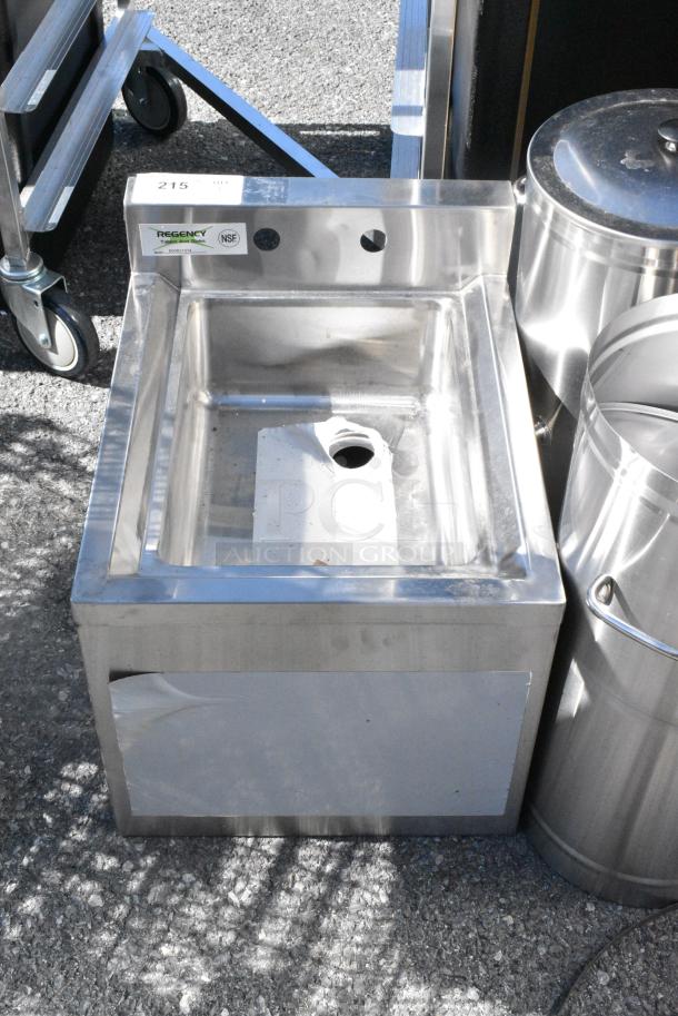 BRAND NEW SCRATCH AND DENT! Regency 600B21014 2 Bowl Underbar Sink with One Drainboard - 36" x 18 3/4" - Right Drainboard - Image 1 of 4