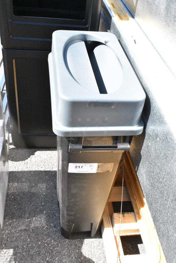 BRAND NEW SCRATCH AND DENT! 475WHPRO23B Lavex Pro 23 Gallon Black Slim Rectangular Trash Can - Image 2 of 8