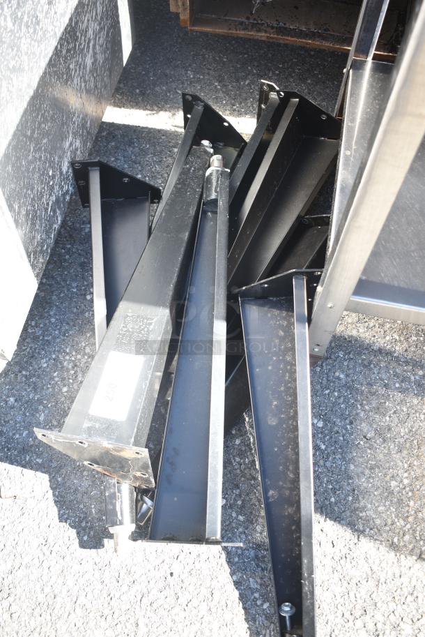 8 Metal Convection Oven Legs. 8 Times Your Bid! - Image 1 of 4