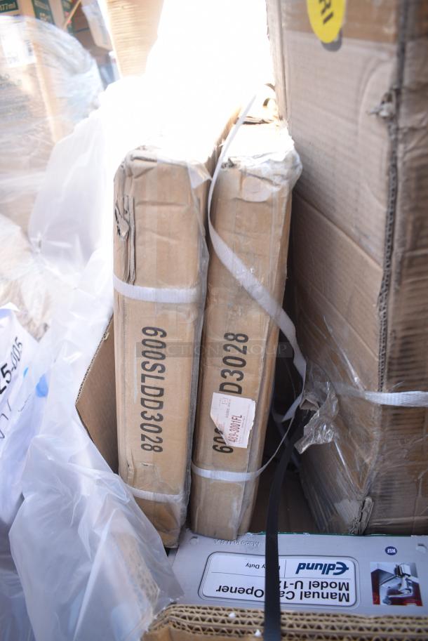 2 BRAND NEW SCRATCH AND DENT! Regency  600SLDD3028 Regency Removable Locking Door Set for 18" x 30" x 33" Enclosed Base Utility Carts. 2 Times Your Bid! - Image 1 of 3