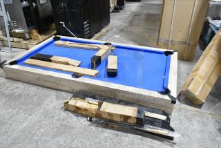 BRAND NEW SCRATCH AND DENT! American Legend Wooden Pool Table.