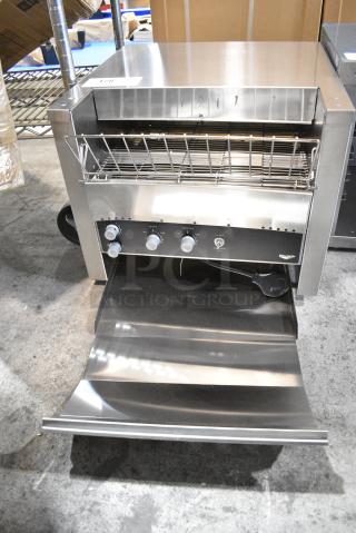 BRAND NEW SCRATCH AND DENT! Vollrath JT3BH Conveyor Toaster with 1 1/2"-3" Opening. 208 Volts, 1 Phase.