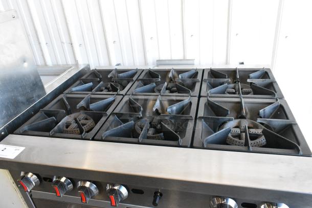 LIKE NEW! 2024 KoolMore KM-CR36-NG Stainless Steel Commercial Natural Gas Powered 6 Burner Range w/ Oven. 210,000 BTU. - Image 5 of 8