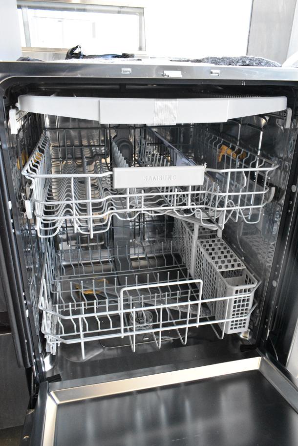 BRAND NEW SCRATCH AND DENT! Samsung DW80CG5450MT Stainless Steel Undercounter Dishwasher. 120 Volts, 1 Phase. - Image 6 of 8