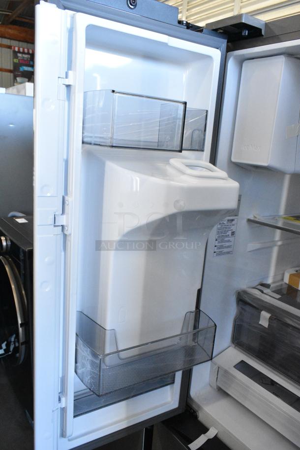 BRAND NEW SCRATCH AND DENT! Samsung RF26CG7400SR Stainless Steel French Style Cooler w/ 2 Freezer Drawers. 115 Volts, 1 Phase. Tested and Working! - Image 5 of 10