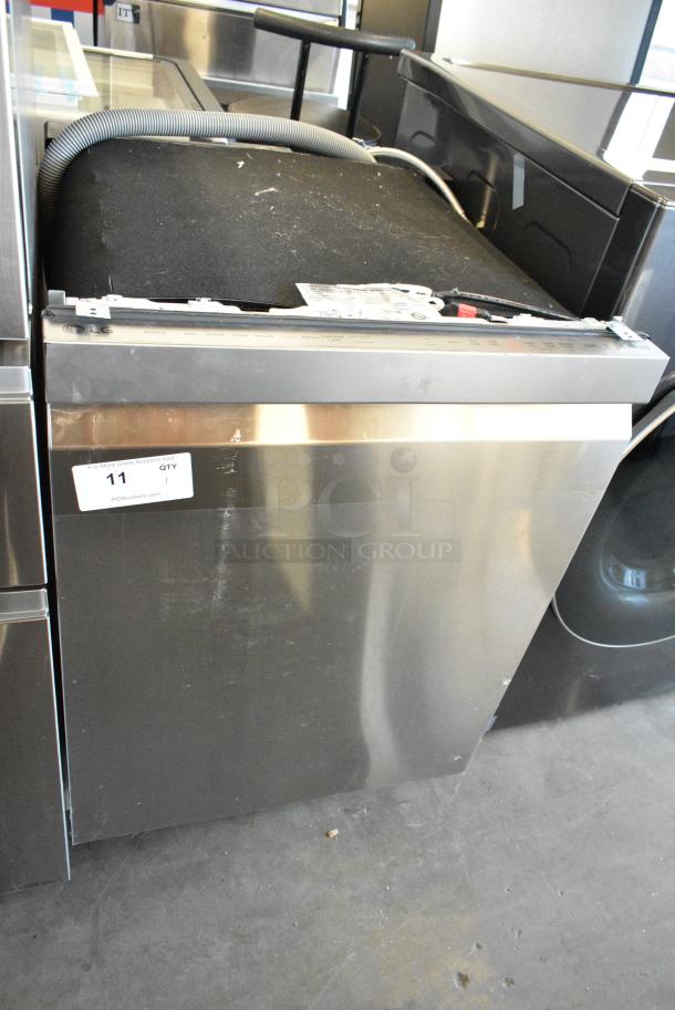 BRAND NEW SCRATCH AND DENT! LG lDPH7972S Stainless Steel Undercounter Dishwasher. 120 Volts, 1 Phase. - Image 2 of 8