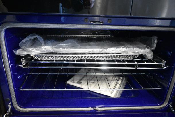 BRAND NEW SCRATCH AND DENT! ThinQ Stainless Steel Natural Gas Powered  4 Burner Range w/ 2 Ovens. See Pictures for Lower Oven's Broken Glass. - Image 9 of 9