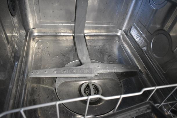 BRAND NEW SCRATCH AND DENT! LG LDFC2423V Stainless Steel Undercounter Dishwasher. 120 Volts, 1 Phase. - Image 5 of 6