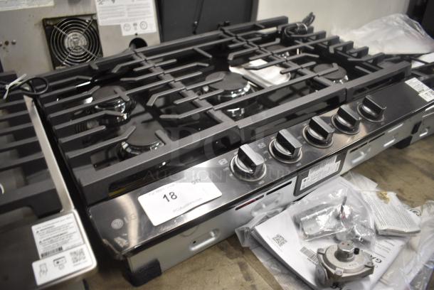BRAND NEW SCRATCH AND DENT! 2024 LG CBGJ3023D/00 Stainless Steel Drop In Gas Powered 5 Burner Range. - Image 2 of 10