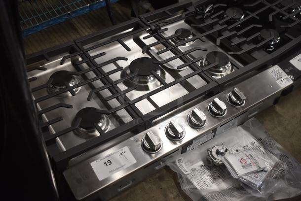 BRAND NEW SCRATCH AND DENT! 2024 LG CBGJ3023S/00 Stainless Steel Drop In Gas Powered 5 Burner Range. - Image 2 of 10