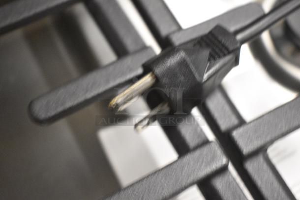 BRAND NEW SCRATCH AND DENT! 2024 LG CBGJ3023S/00 Stainless Steel Drop In Gas Powered 5 Burner Range. - Image 10 of 10